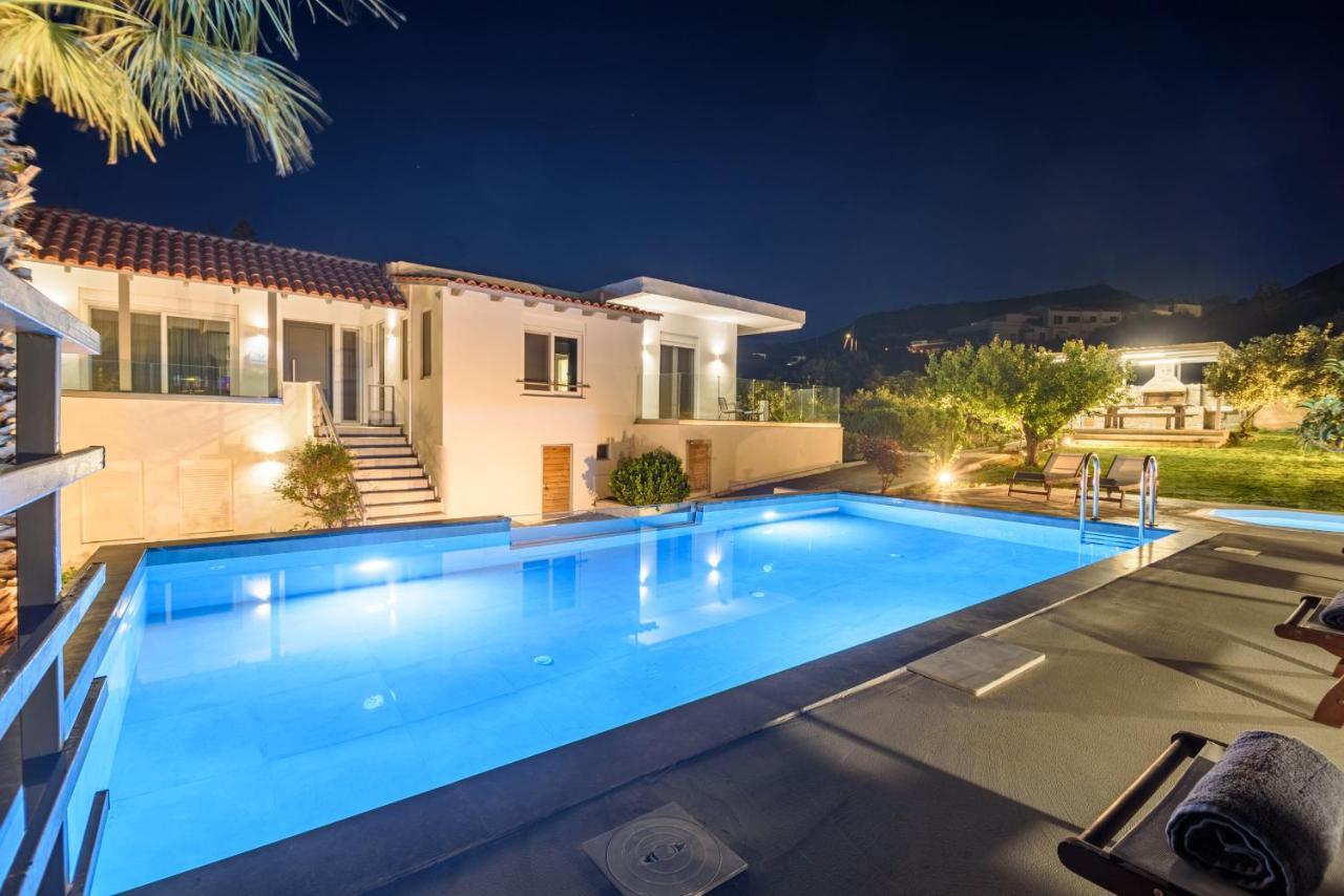 Queen'S Gem Luxury Villa - Heated Jacuzzi & Pool Херсониссос Экстерьер фото