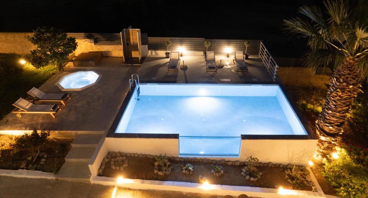Queen'S Gem Luxury Villa - Heated Jacuzzi & Pool Херсониссос Экстерьер фото