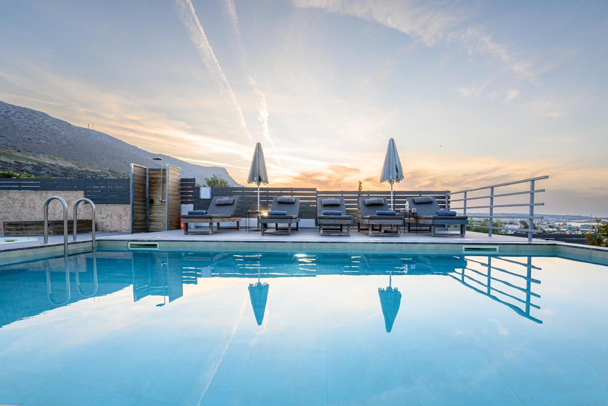 Queen'S Gem Luxury Villa - Heated Jacuzzi & Pool Херсониссос Экстерьер фото